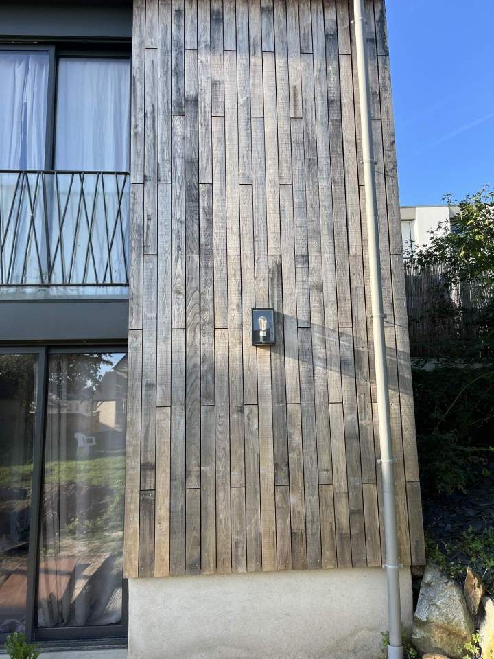 Pose de bardage en bois à Rennes